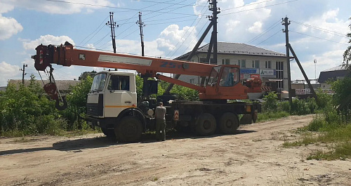 Услуги манипулятора и автокрана 25т. 28 метров Услуги манипулятора и автокрана 25т. 28 метров
